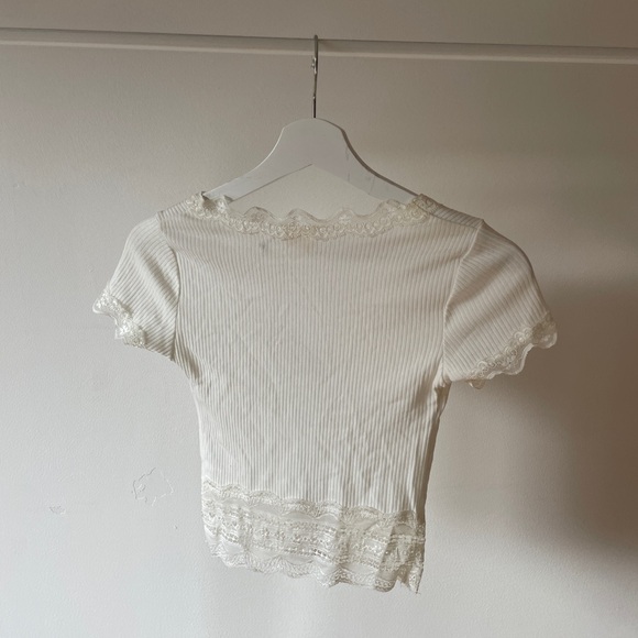 Vintage button up blouse / tee with lace trim - Picture 2 of 3